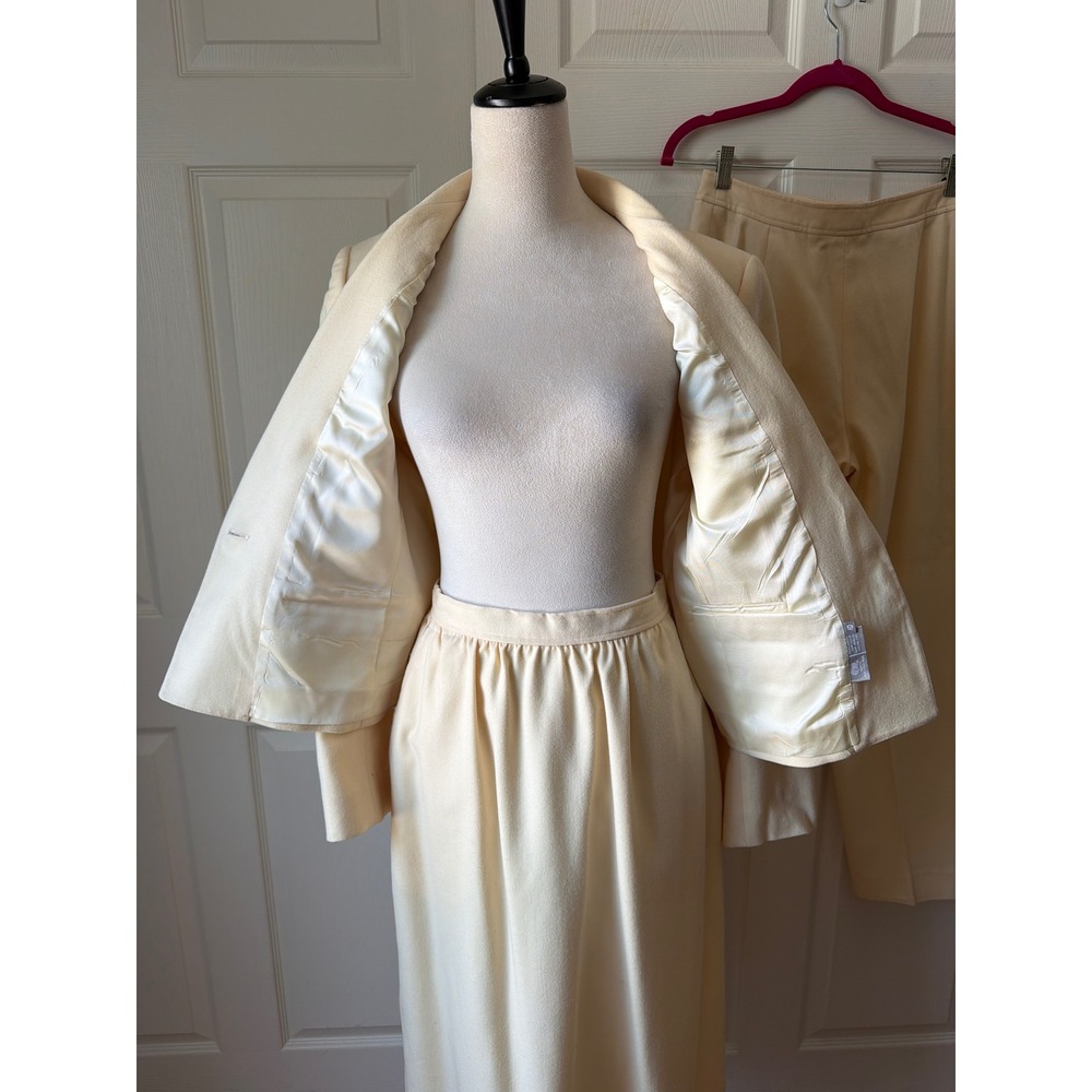 Evan Picone 3pc Suit Set Women 8/10 Cream Wool Blazer Skirt Pants Vintage USA - Picture 12 of 16